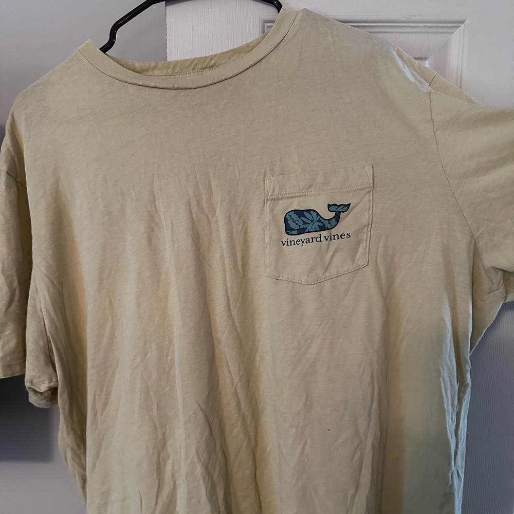 Vineyard Vines T Shirt